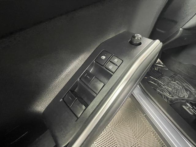 used 2022 Toyota Highlander car, priced at $36,777