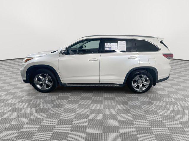 used 2014 Toyota Highlander car, priced at $17,999