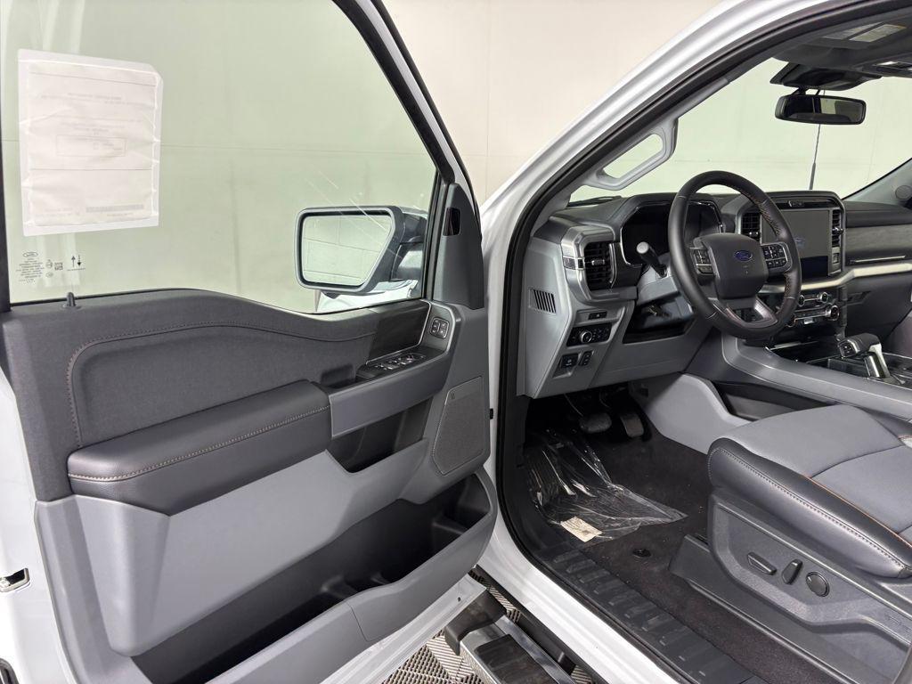 new 2025 Ford F-150 car, priced at $69,995