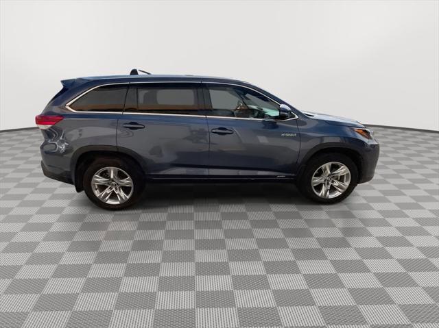 used 2019 Toyota Highlander Hybrid car, priced at $29,995