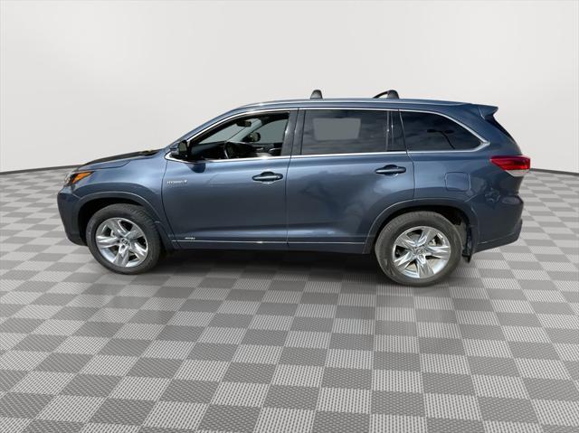 used 2019 Toyota Highlander Hybrid car, priced at $29,995