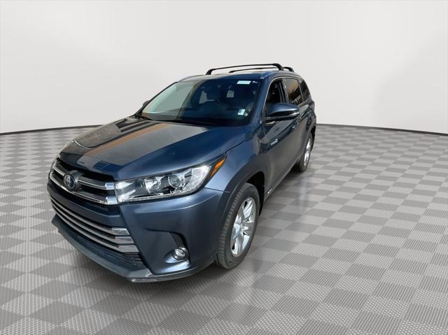 used 2019 Toyota Highlander Hybrid car, priced at $29,995