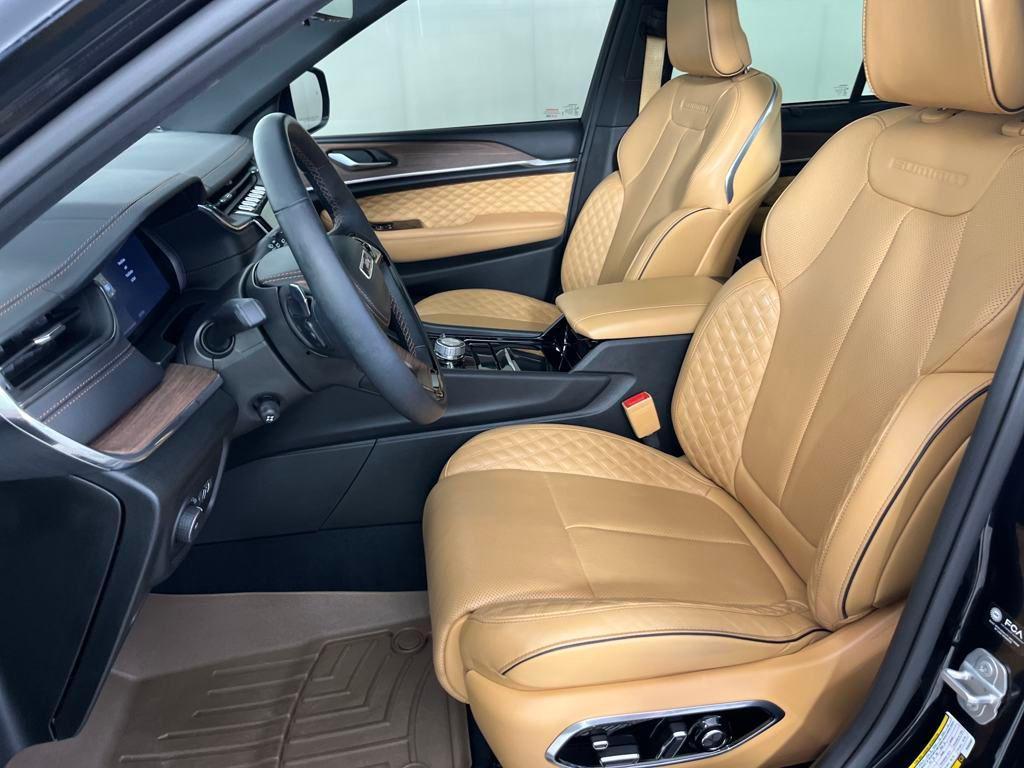 used 2023 Jeep Grand Cherokee car, priced at $44,995