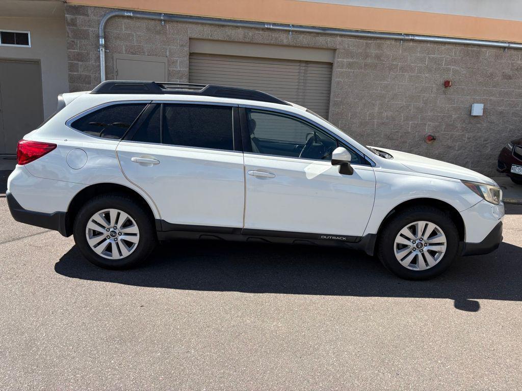 used 2014 Jeep Cherokee car, priced at $15,495