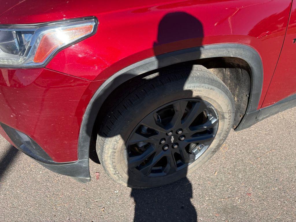 used 2021 Chevrolet Traverse car, priced at $27,995