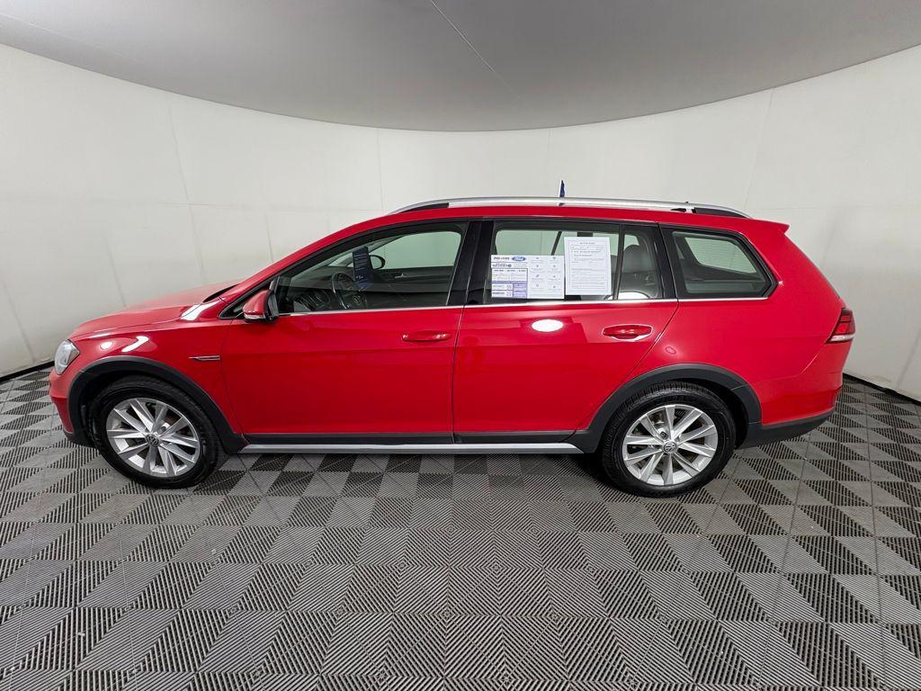 used 2019 Volkswagen Golf Alltrack car, priced at $19,995