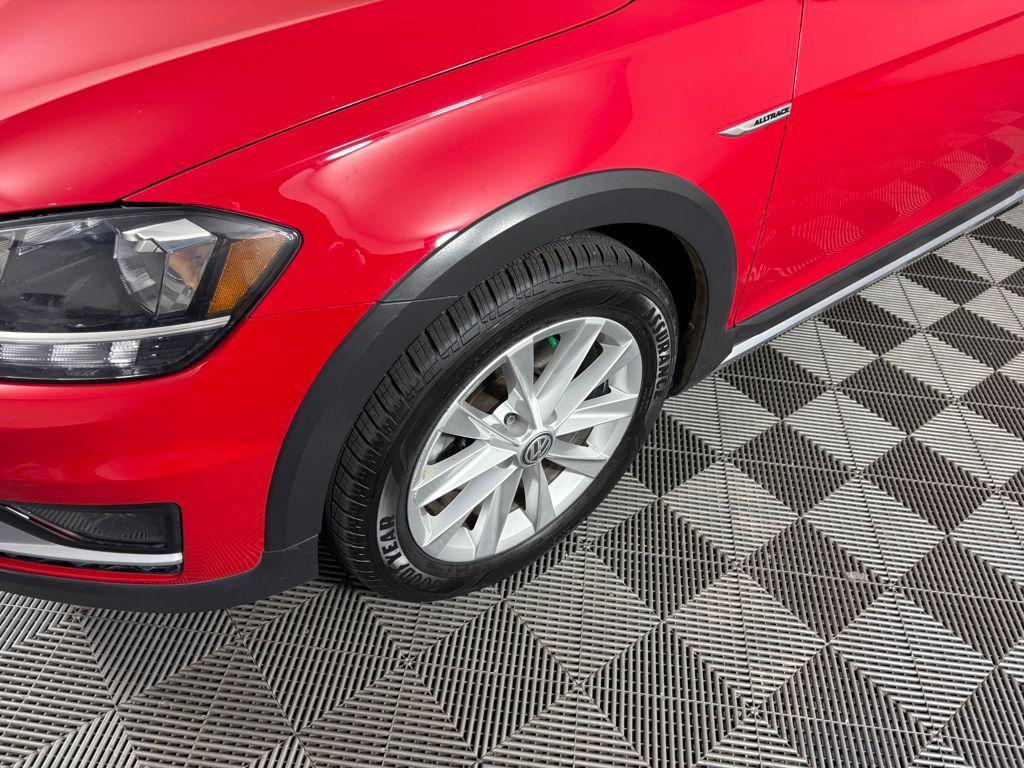 used 2019 Volkswagen Golf Alltrack car, priced at $19,995