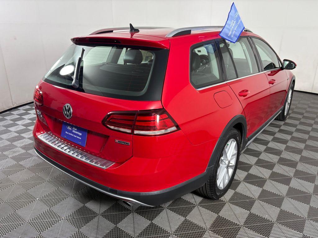 used 2019 Volkswagen Golf Alltrack car, priced at $19,995