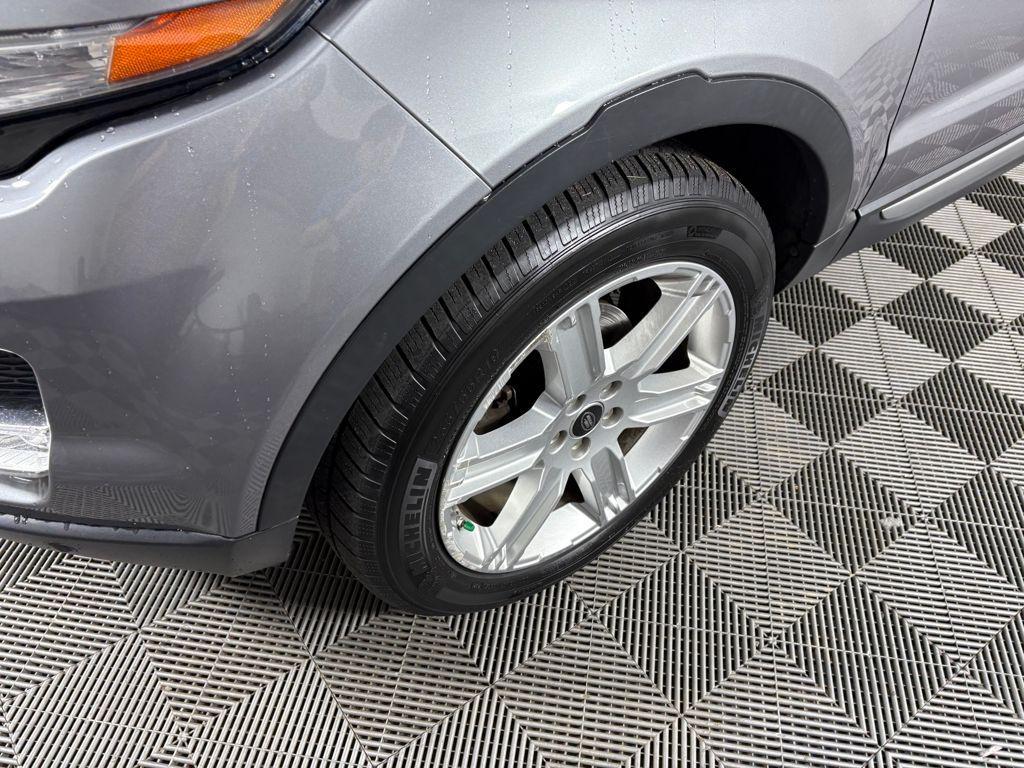 used 2013 Land Rover Range Rover Evoque car, priced at $9,999