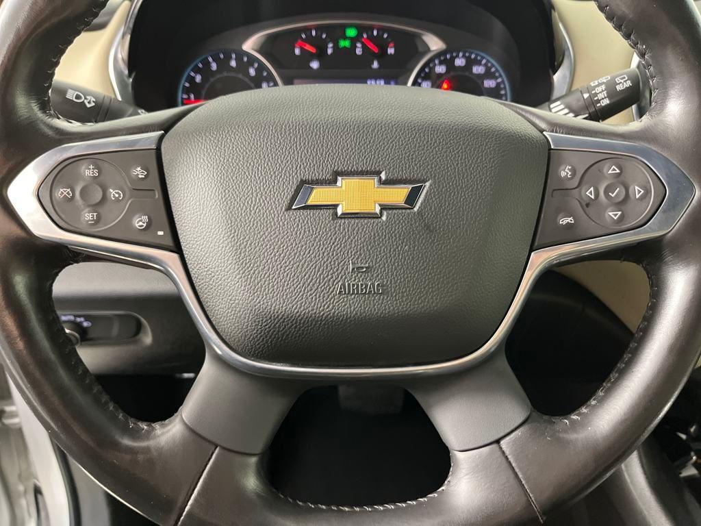 used 2022 Chevrolet Traverse car, priced at $28,991