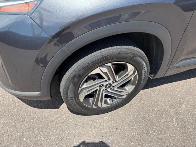 used 2022 Hyundai Santa Fe car, priced at $19,995