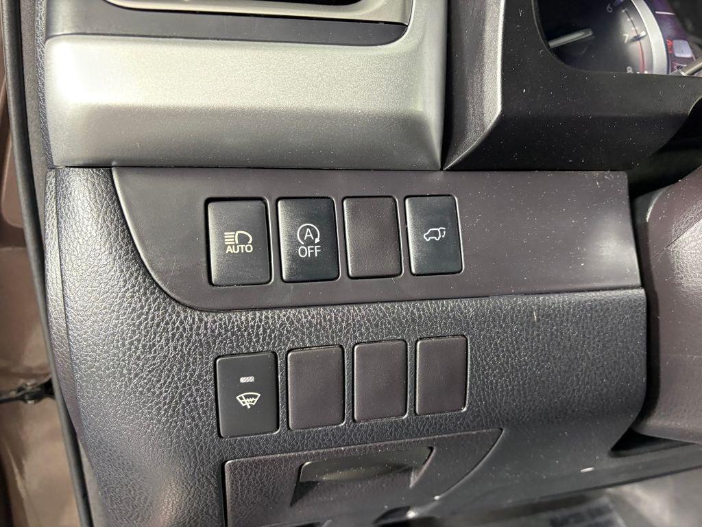 used 2017 Toyota Highlander car, priced at $20,995
