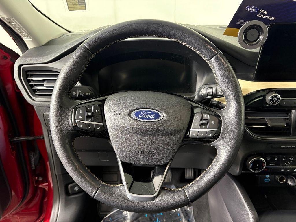 used 2022 Ford Escape car, priced at $24,899