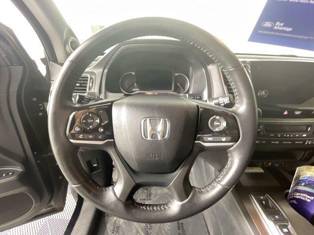 used 2022 Honda Pilot car, priced at $32,495