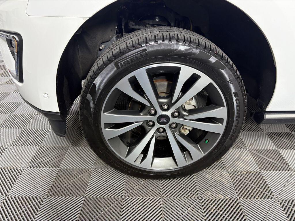 used 2021 Ford Expedition car, priced at $40,995