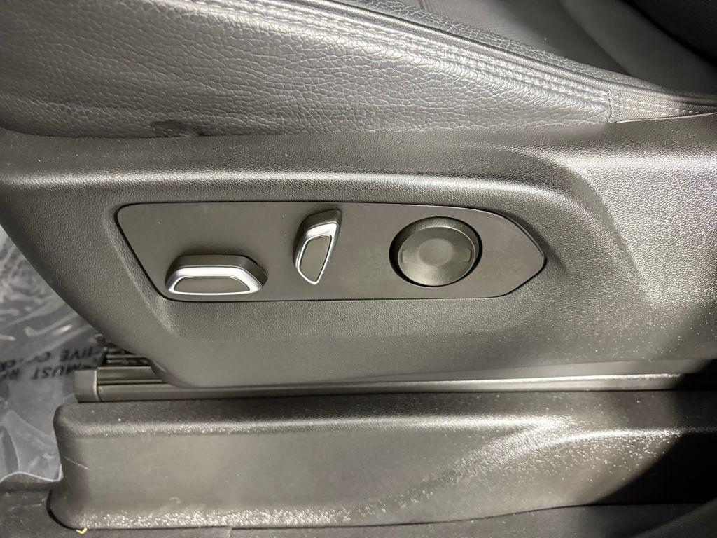 used 2023 GMC Yukon XL car, priced at $61,995