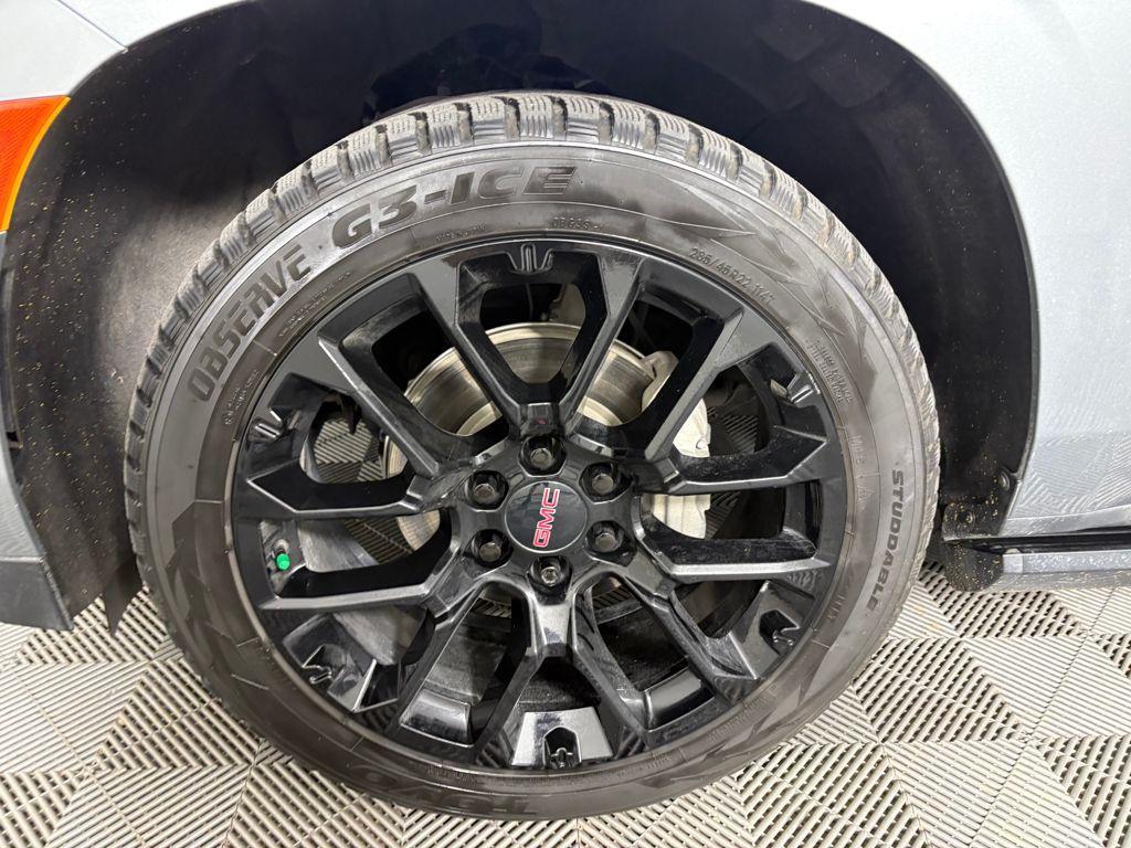 used 2023 GMC Yukon XL car, priced at $61,995