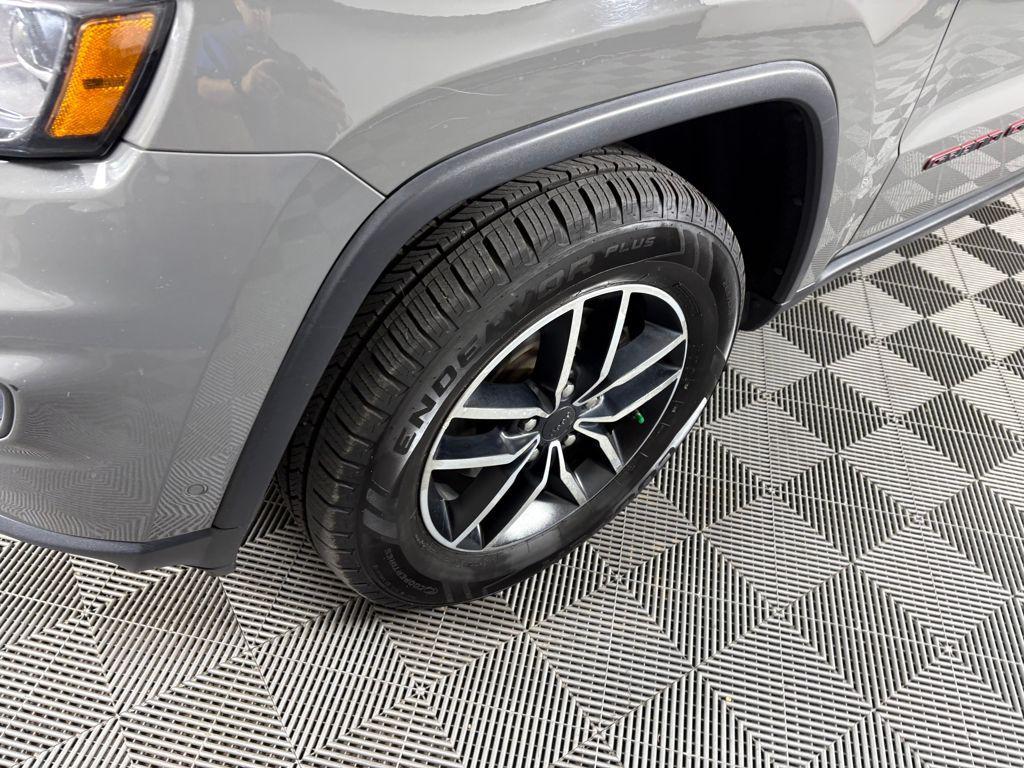 used 2019 Jeep Grand Cherokee car, priced at $22,495