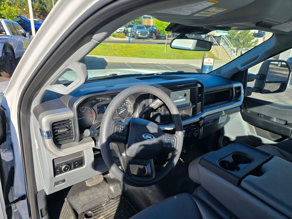 new 2025 Ford F-250 car, priced at $63,311