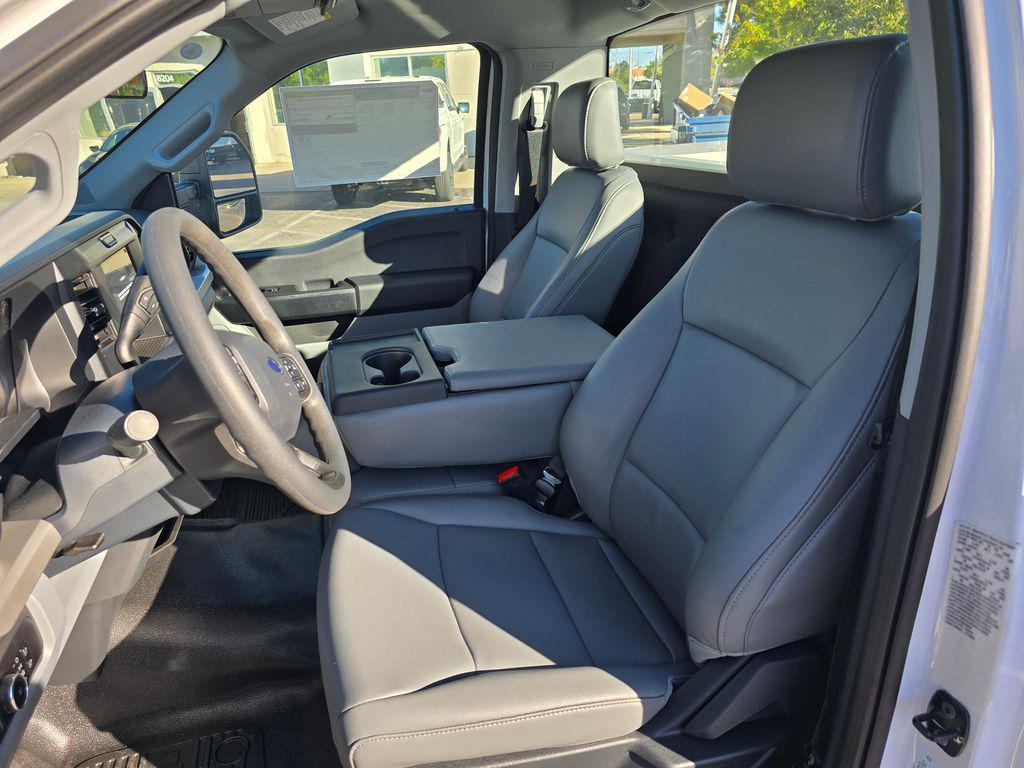 new 2025 Ford F-250 car, priced at $63,311