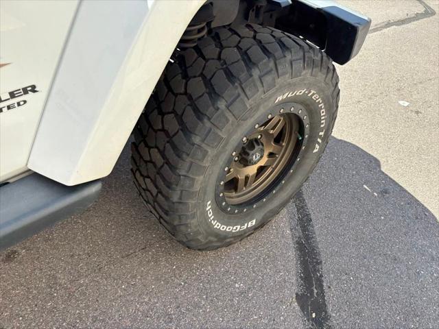 used 2015 Jeep Wrangler Unlimited car, priced at $19,495