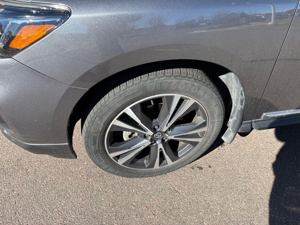 used 2020 Nissan Pathfinder car, priced at $17,995