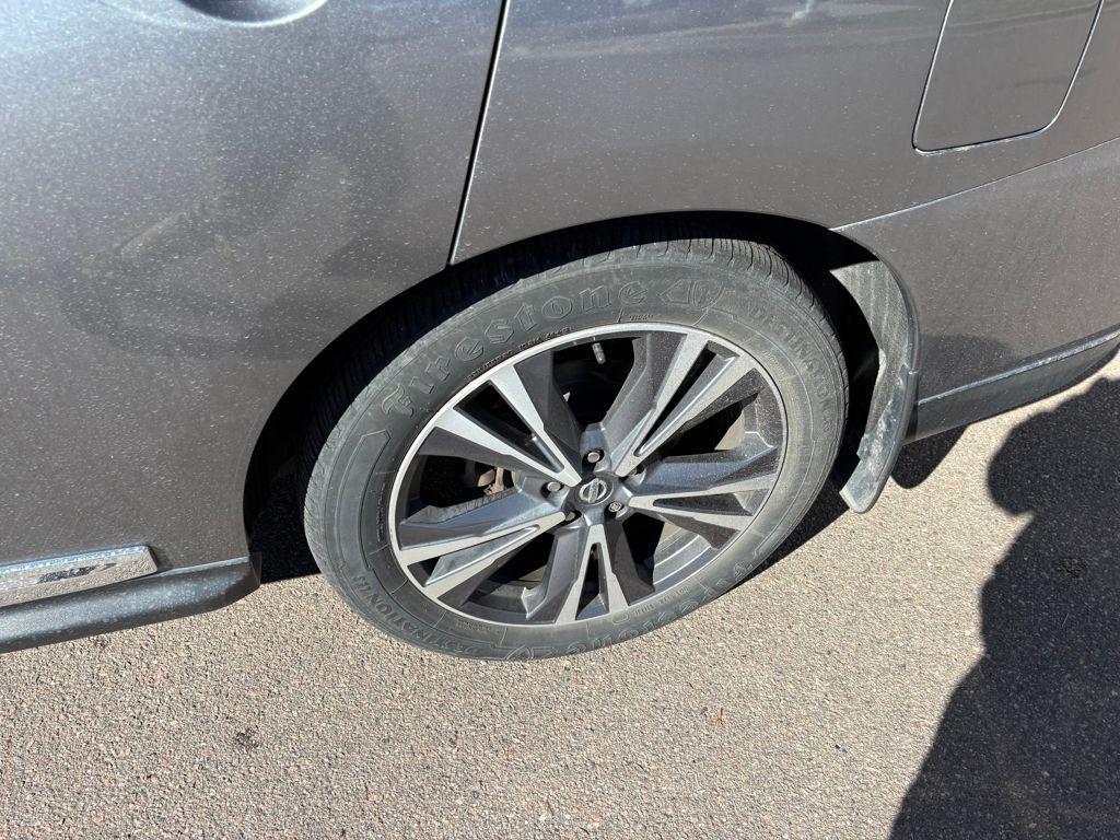 used 2020 Nissan Pathfinder car, priced at $17,995