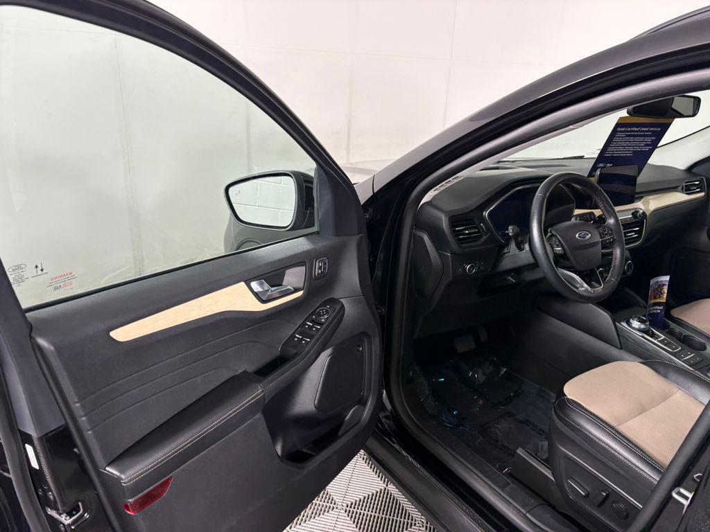 used 2022 Ford Escape car, priced at $26,999