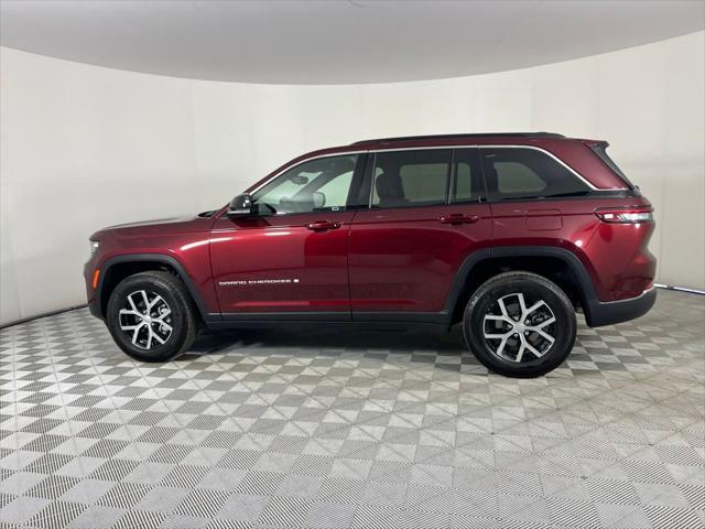 used 2024 Jeep Grand Cherokee car, priced at $43,299