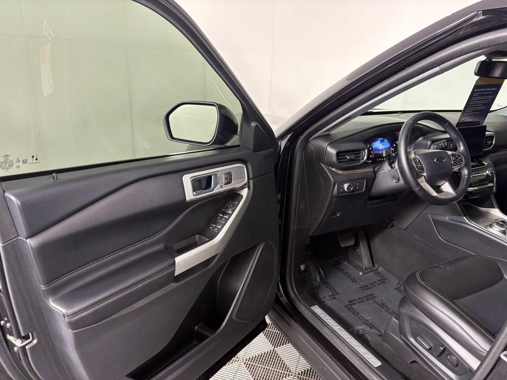 used 2022 Ford Explorer car, priced at $33,995