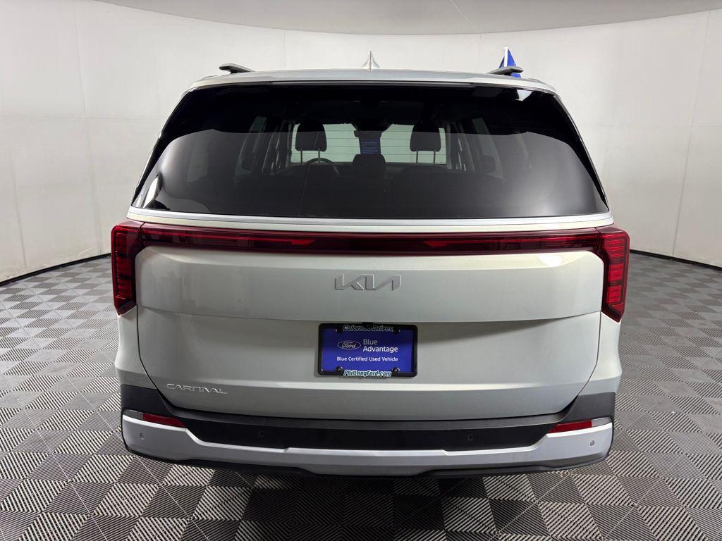used 2025 Kia Carnival car, priced at $41,495