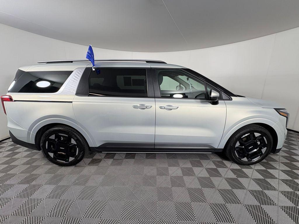 used 2025 Kia Carnival car, priced at $41,495