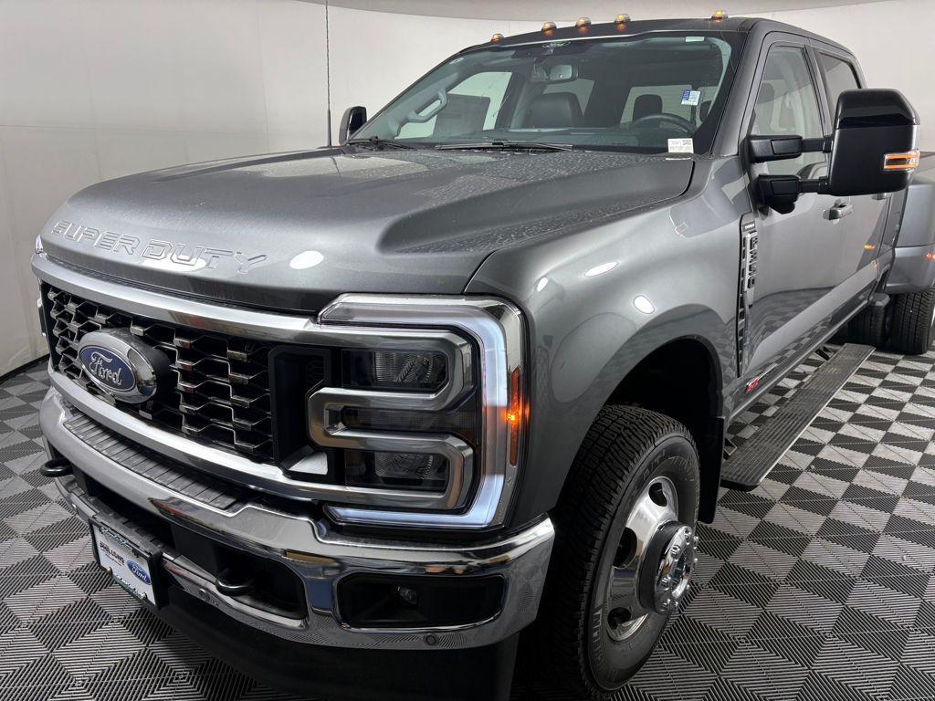 new 2025 Ford F-350 car, priced at $91,705