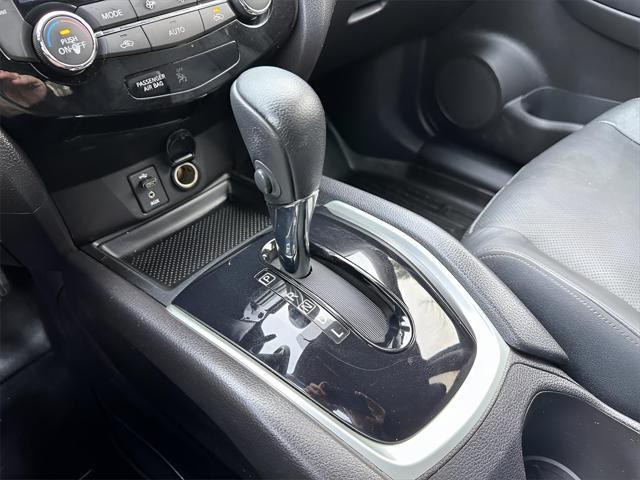 used 2015 Nissan Rogue car, priced at $10,999