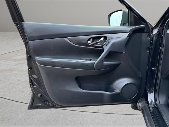 used 2015 Nissan Rogue car, priced at $10,999