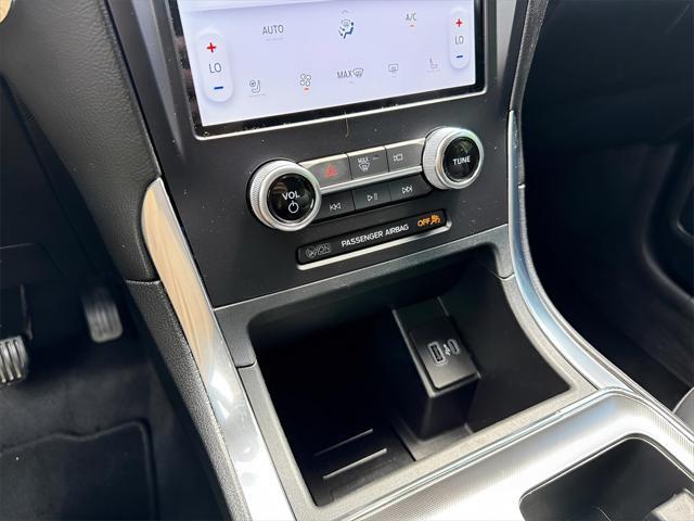 used 2024 Ford Edge car, priced at $29,999