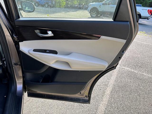used 2020 Kia Sorento car, priced at $16,499