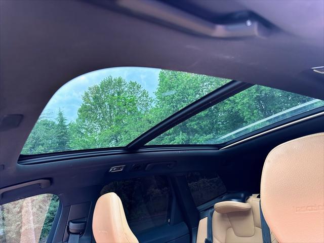 used 2019 Volvo XC60 car, priced at $21,399