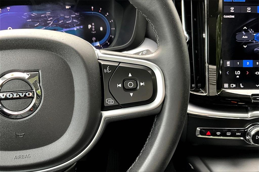 used 2022 Volvo XC60 car, priced at $22,989