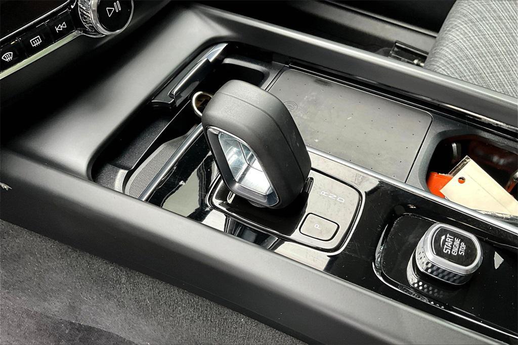 used 2022 Volvo XC60 car, priced at $22,989
