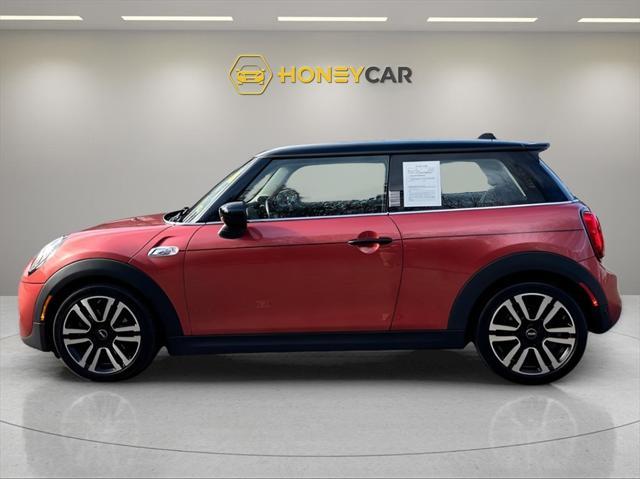 used 2021 MINI Hardtop car, priced at $18,399