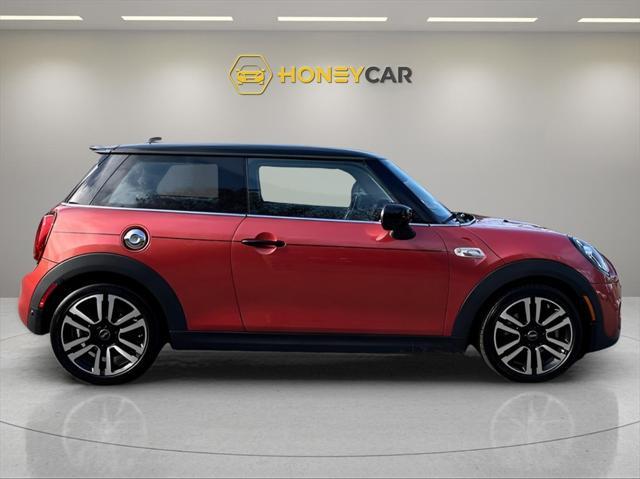 used 2021 MINI Hardtop car, priced at $18,399