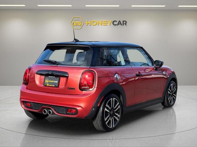 used 2021 MINI Hardtop car, priced at $18,399