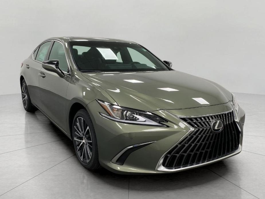 new 2025 Lexus ES 350 car, priced at $46,737