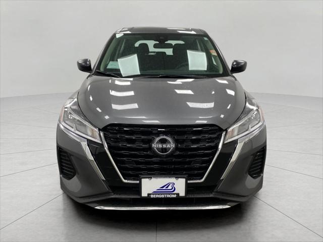 new 2025 Nissan Kicks car, priced at $21,701