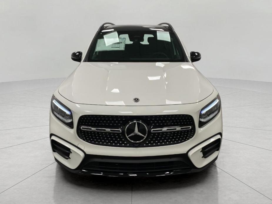 new 2024 Mercedes-Benz GLB 250 car, priced at $57,695