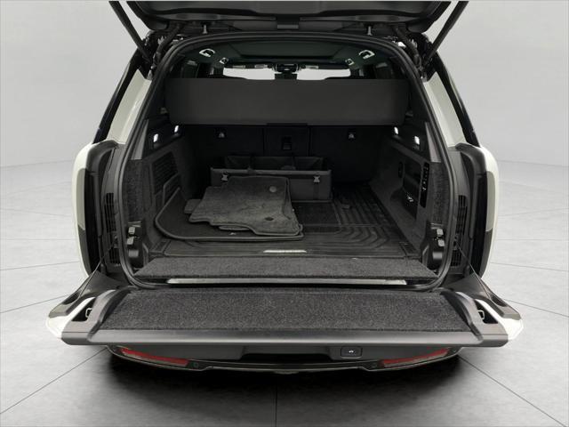 new 2025 Land Rover Range Rover car, priced at $133,050