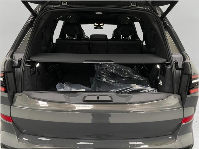 new 2026 BMW X7 car, priced at $99,665