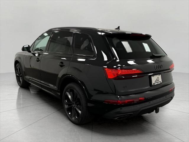 new 2025 Audi Q7 car, priced at $75,064