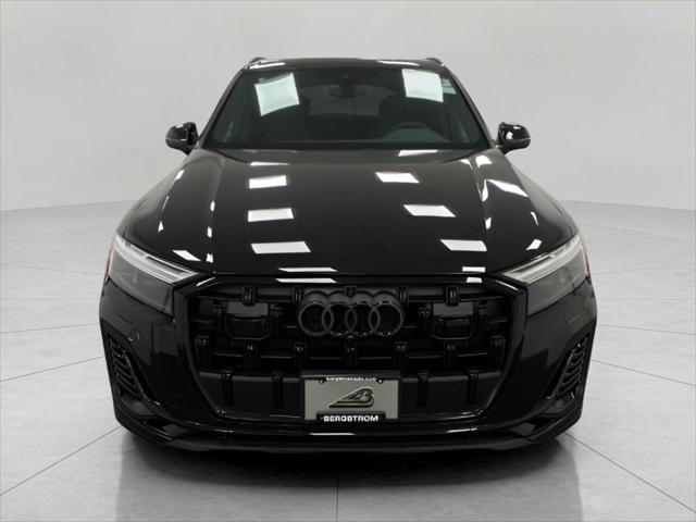 new 2025 Audi Q7 car, priced at $75,064